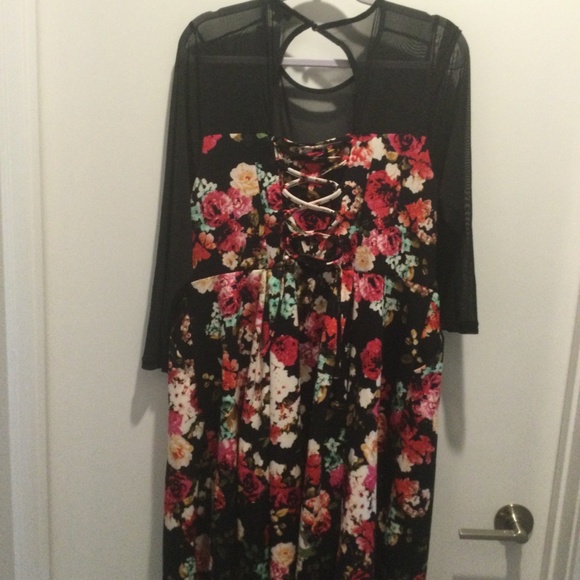 FIT & FLARE SCUBA MINI DRESS - Picture 8 of 8